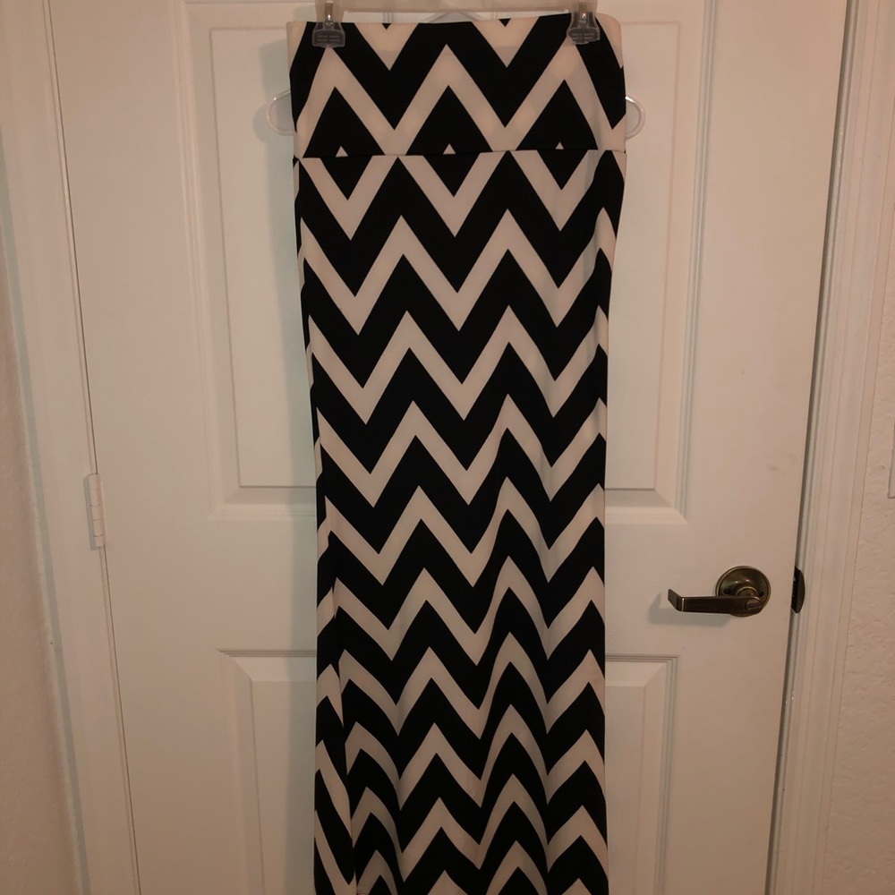 Chevron maxi skirt